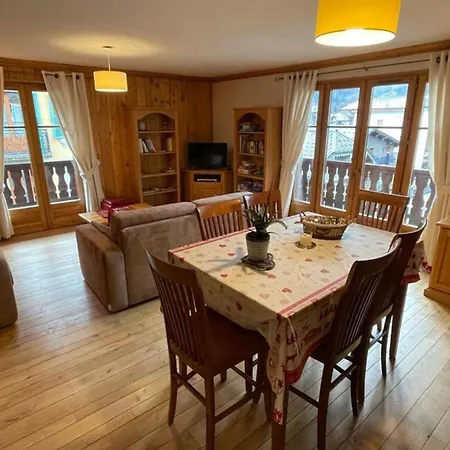 Apartament Flat In Pedestrian Area In Chamonix
