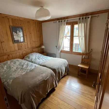Flat In Pedestrian Area In Chamonix
