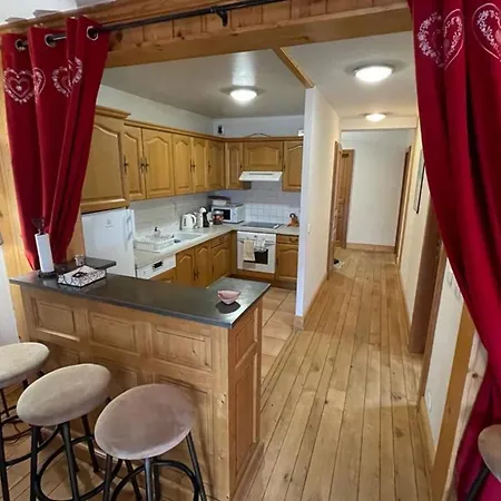 Large In - Close To The Slopes *